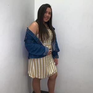 Meet your Posher, Carine